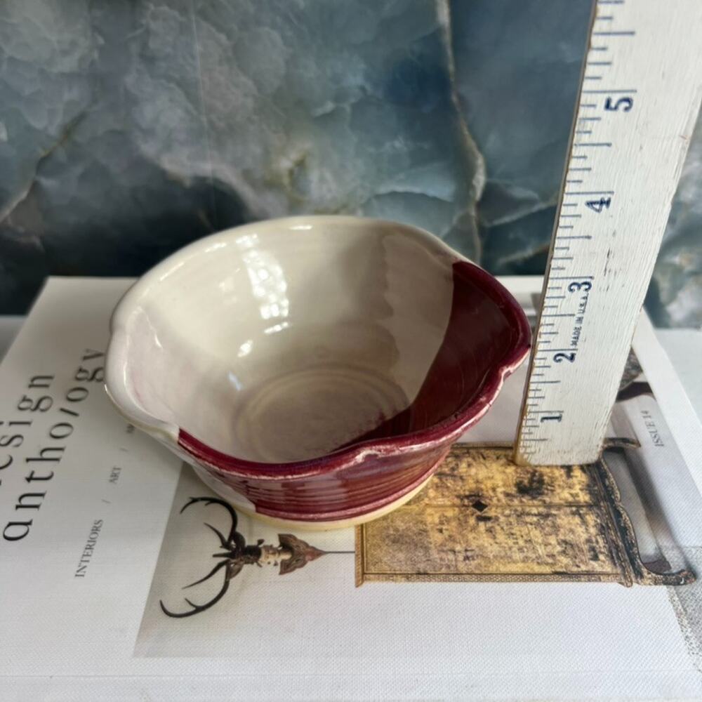 Pat Schweikert Studio Art Pottery Decorative Bowl Stoneware Ivory & Red Two Tone - Picture 6 of 7